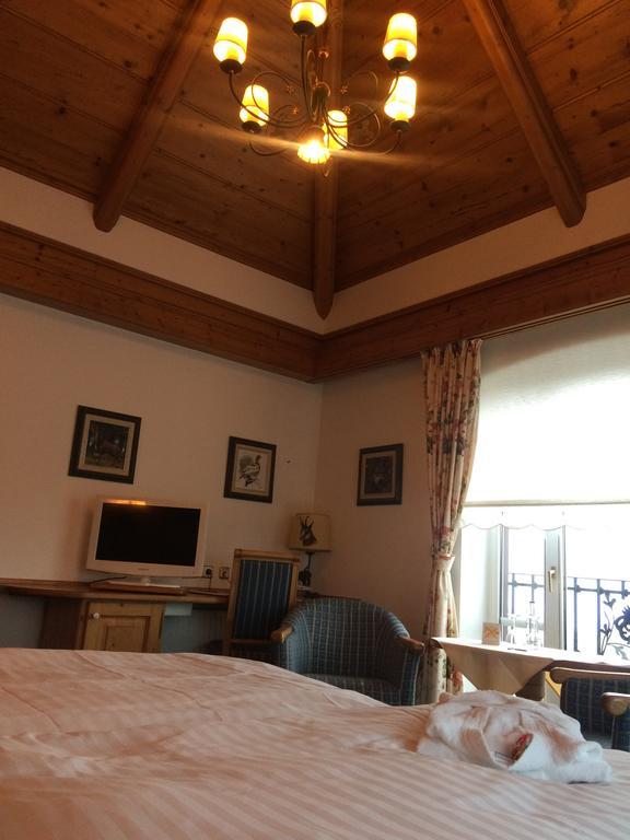 Nachrodt-Wiblingwerde Schloss Hotel Holzrichter מראה חיצוני תמונה